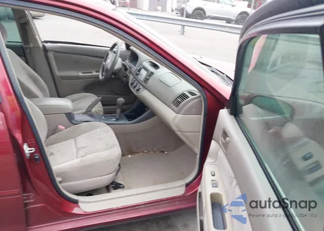 2004 Toyota Camry Le from USA, damaged, VIN 4T1BE32K64U370910